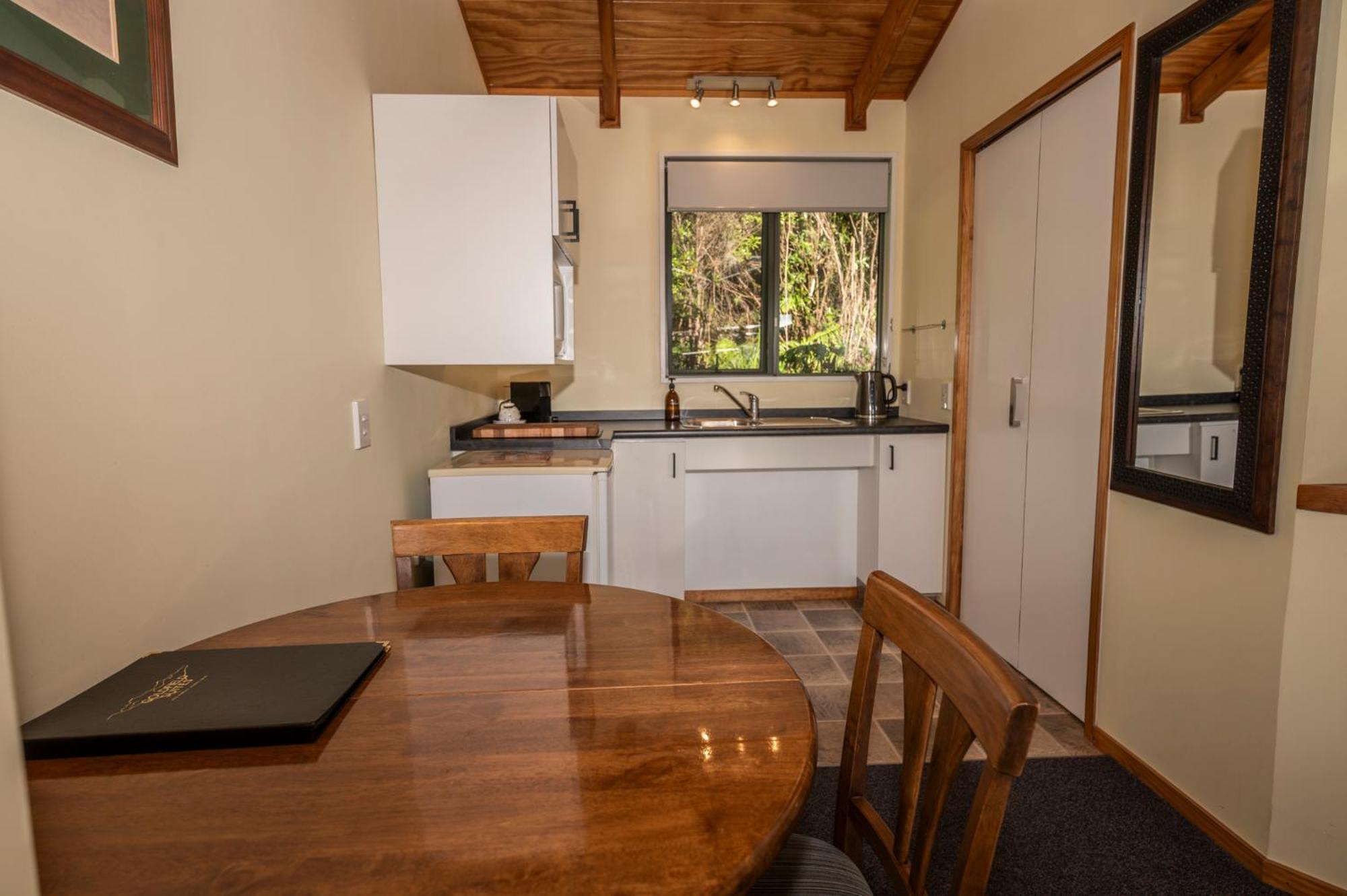 Goldfield Suites Greymouth Værelse billede
